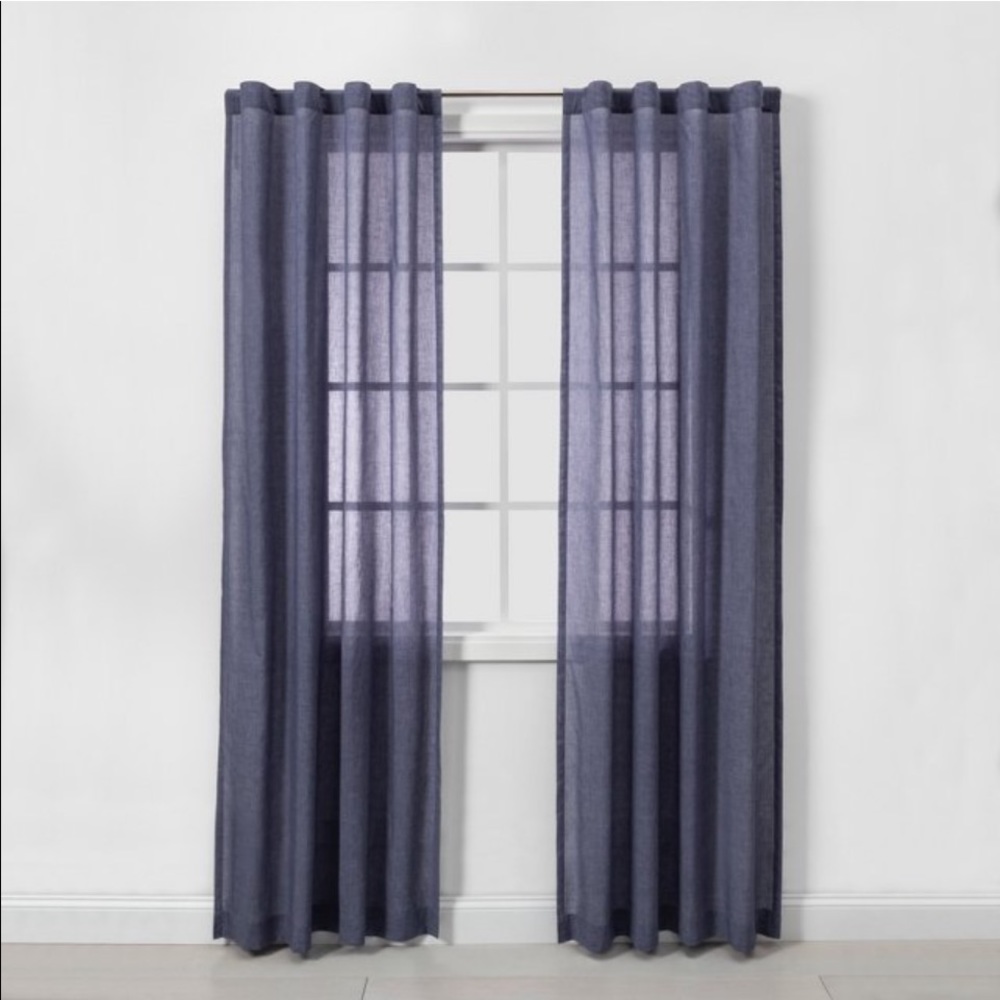 Curtain